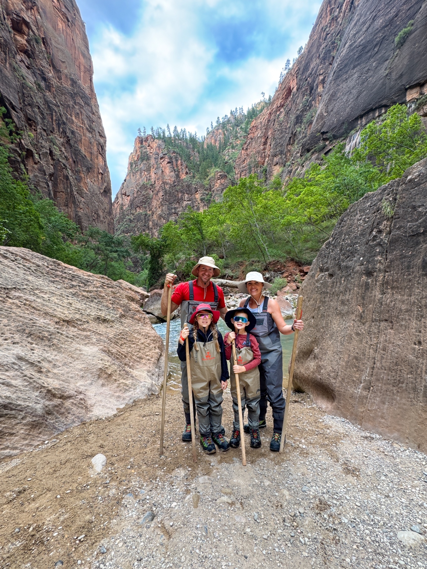 Jake, Brittany, Aniston and Noah in the Zion Narrows