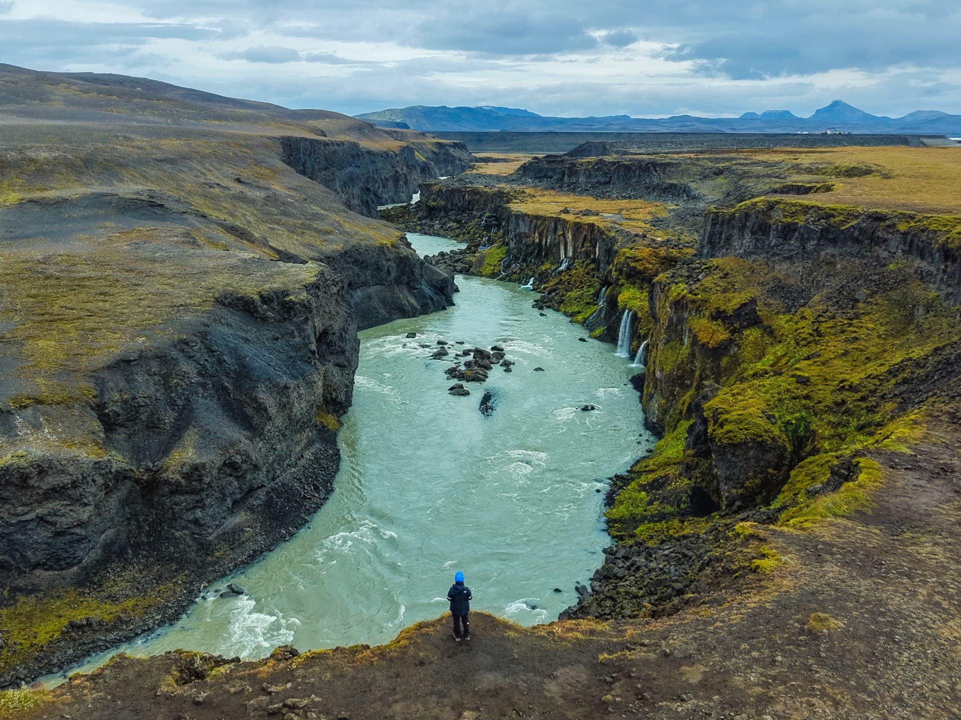 Standing above a glacial river canyon in the Iceland Highlands, one of those views that does not feel real